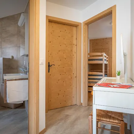 L' O 12 By Interhome *