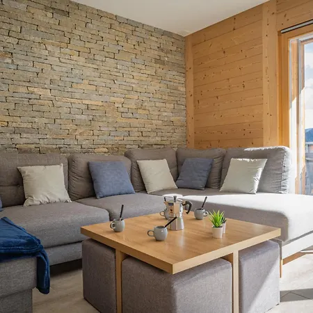 L' O 12 By Interhome